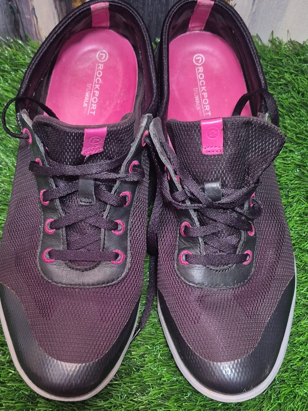 Rockport Women’s Black with Pink Trim Lace-Up Sneakers